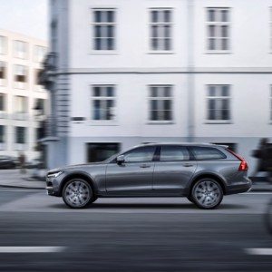 New Volvo V Cross Country