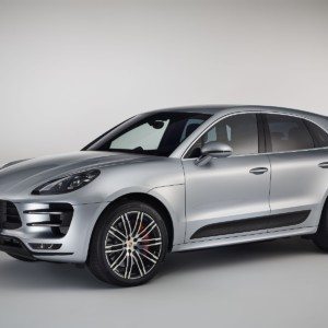 Porsche Macan Turbo Performance Package