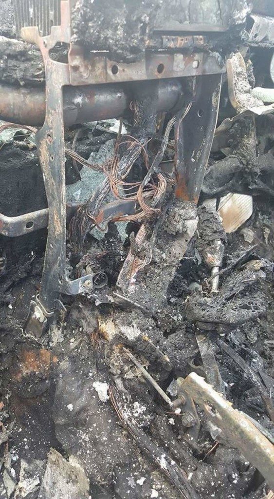 recalled-samsung-galaxy-note-7-explodes-burns-owners-jeep-2