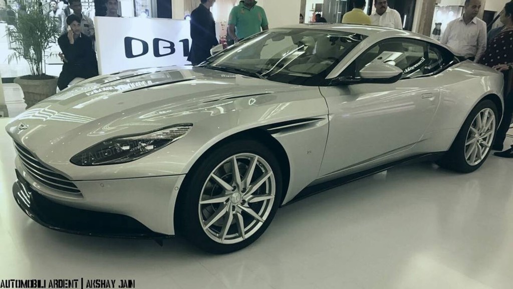 aston-martin-db11-2