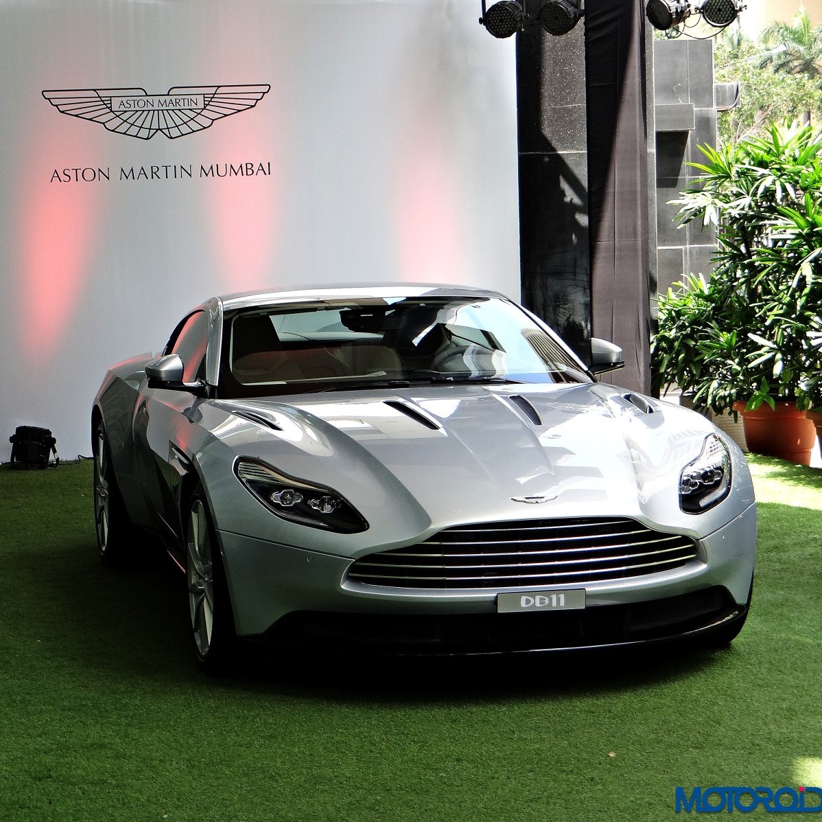 aston-martin-db11-featured-image