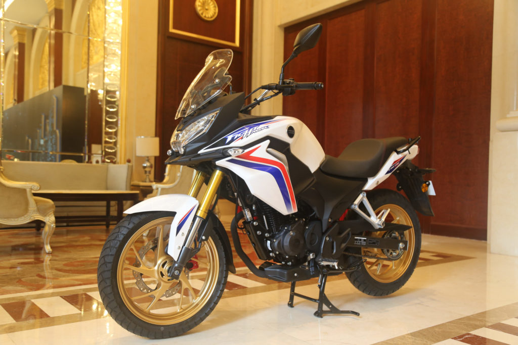 honda-cbf190x-touring-7