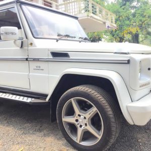 Mahindra Bolero modified into a Mercedes Benz G Wagen