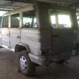 Mahindra Bolero modified into a Mercedes Benz G Wagen