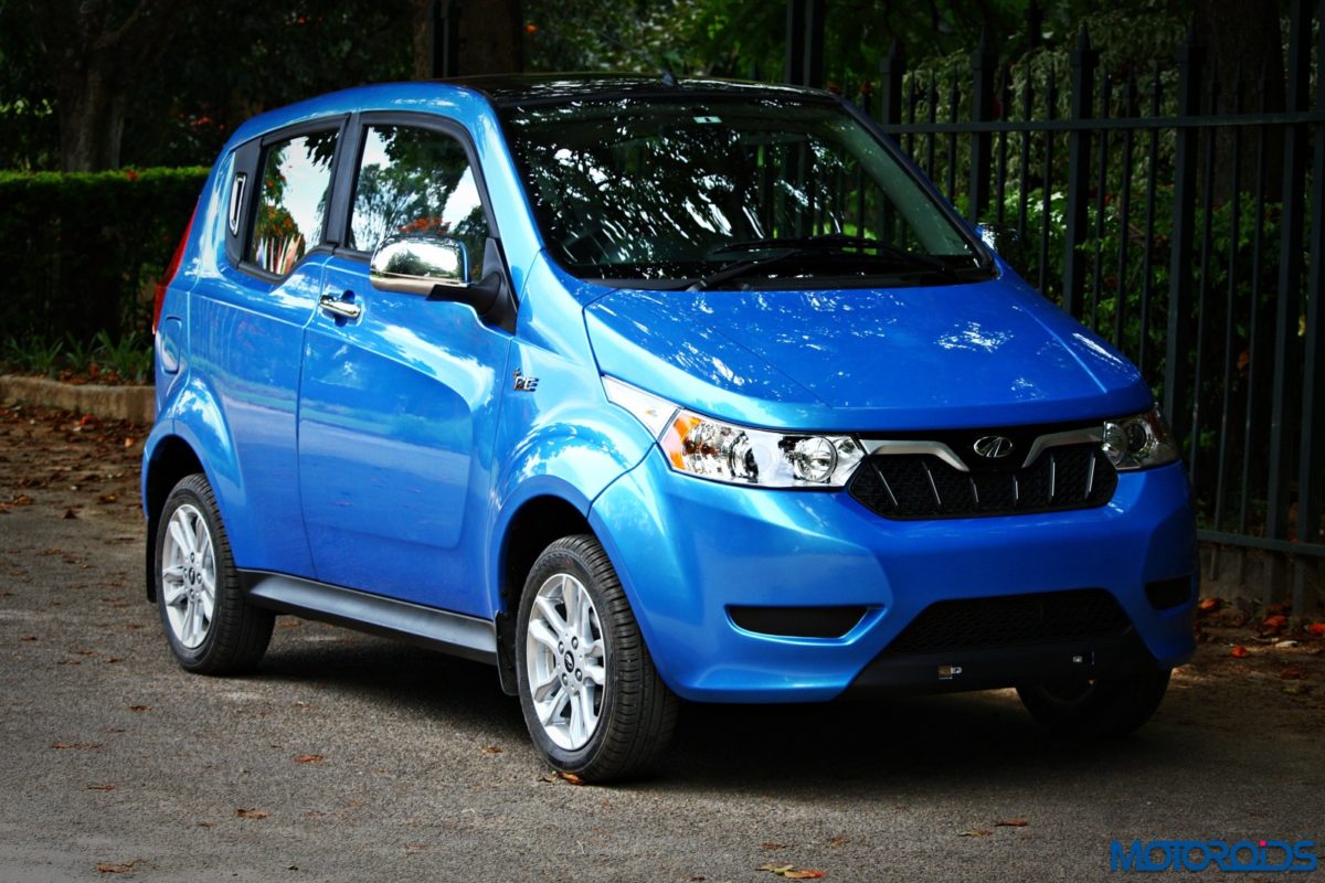 Mahindra Electric eoPlus front blue