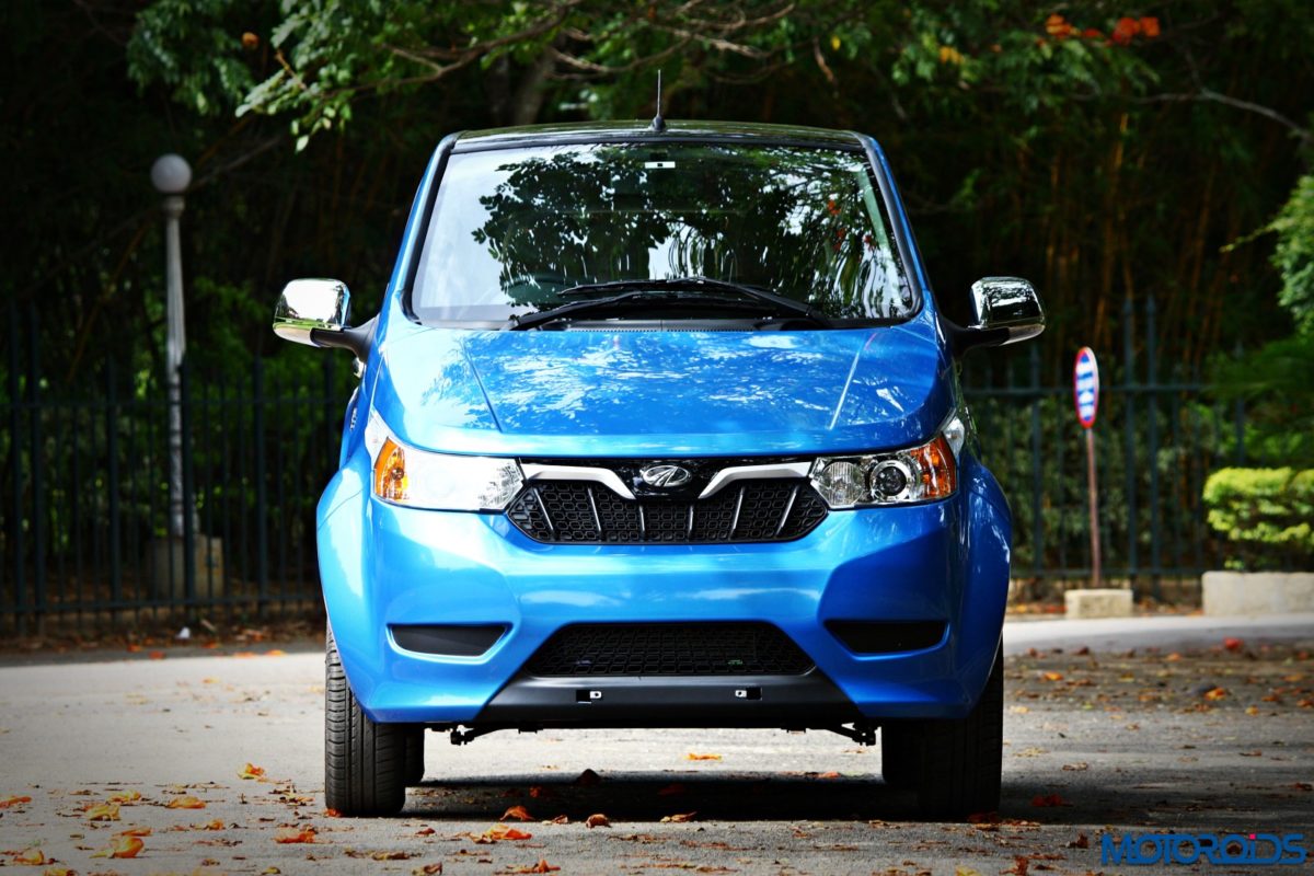 Mahindra Electric eoPlus front blue