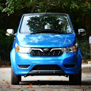 Mahindra Electric eoPlus front blue