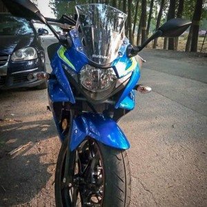 Suzuki GSX R