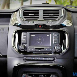 Tata Hexa centre console