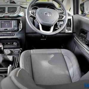 Tata Hexa front seats