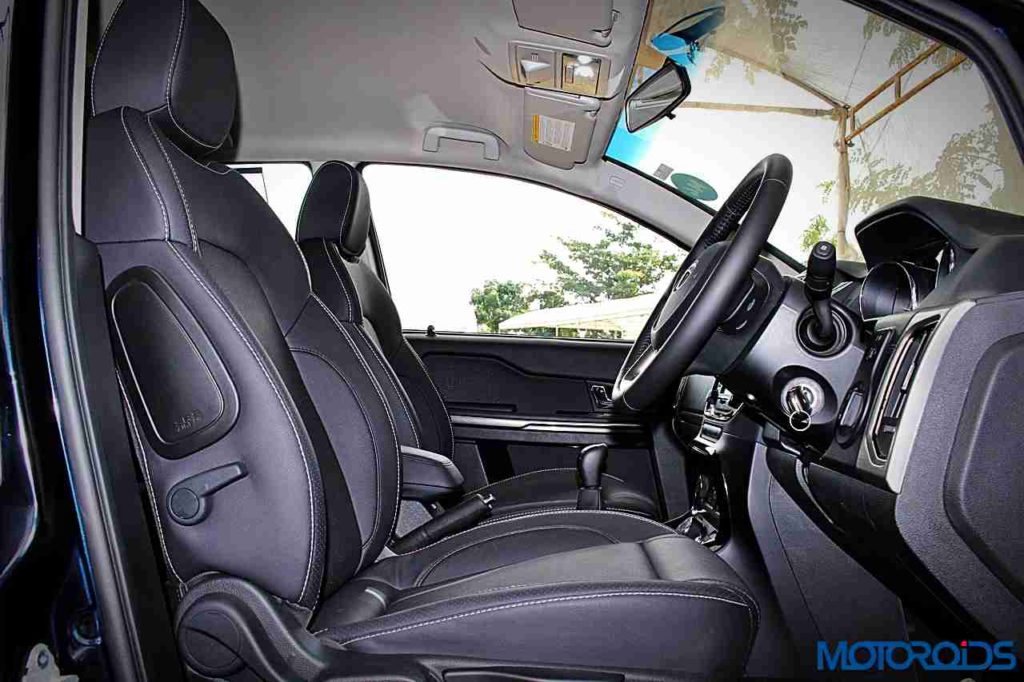 tata-hexa-front-seats-2