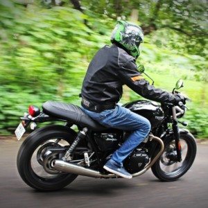 Triumph Street Twin Review