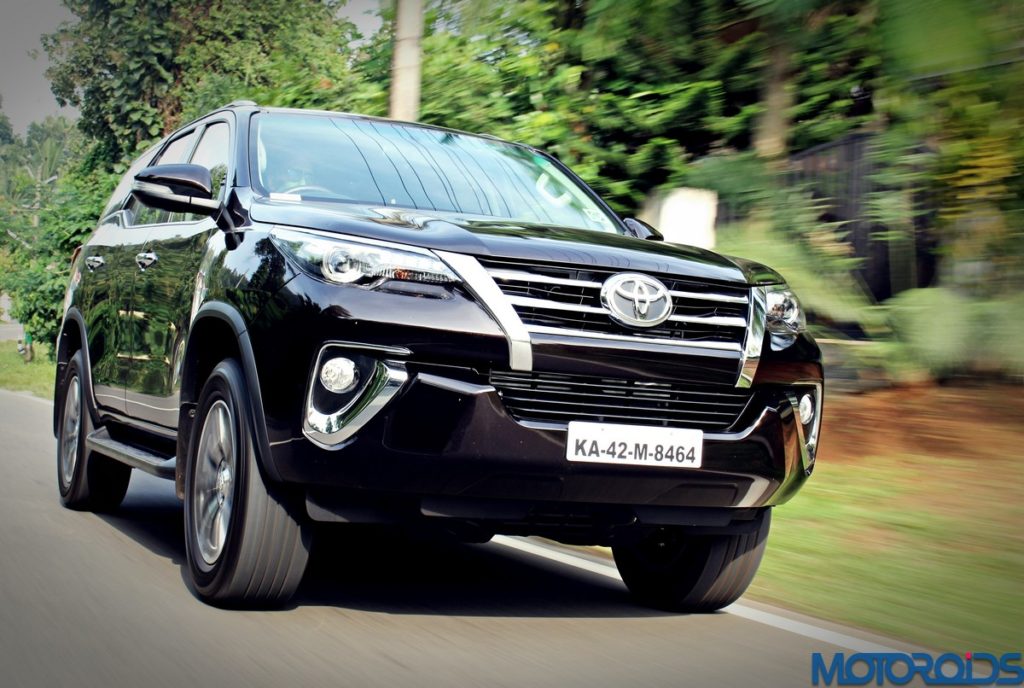 2016-toyota-fortuner-134