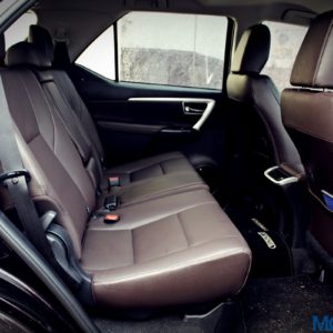 Toyota Fortuner second row seats