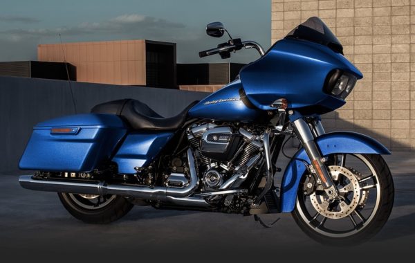 Harley-Davidson-Road-Glide-600x380