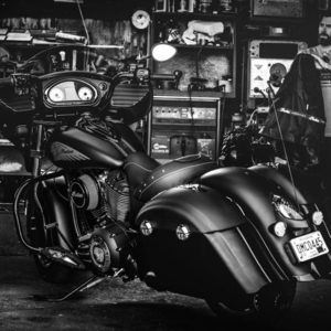 INDIAN CHIEFTAIN DARK HORSE