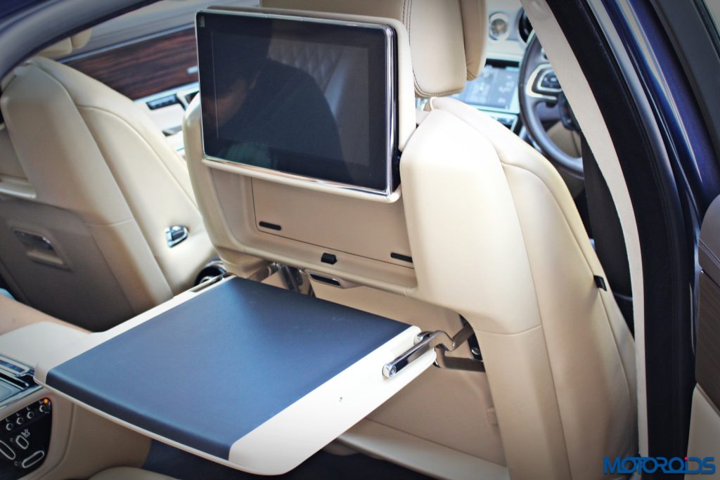 jaguar-xjl-review-rear-tray-table