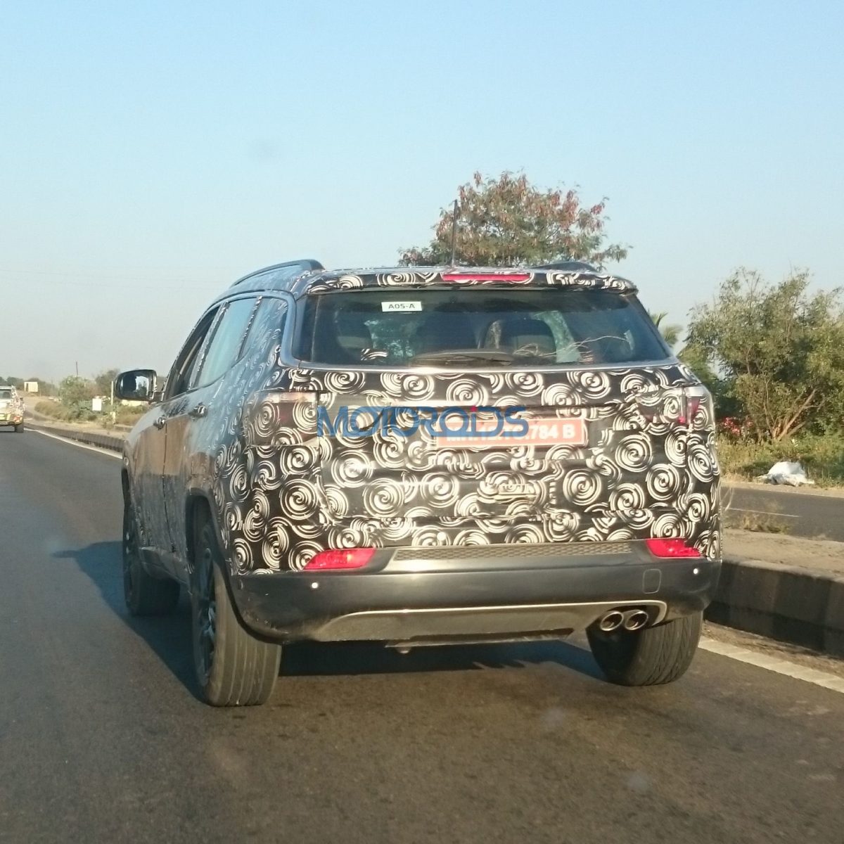 Jeep Compass spied testing