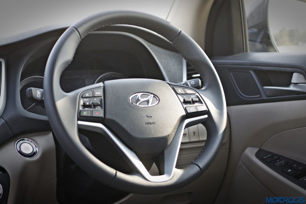 new-hyundai-tucson-steering-wheel