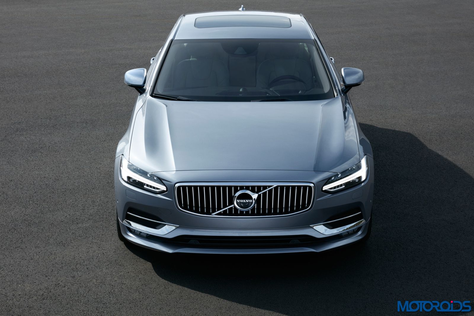 High Front Volvo S90 Mussel Blue