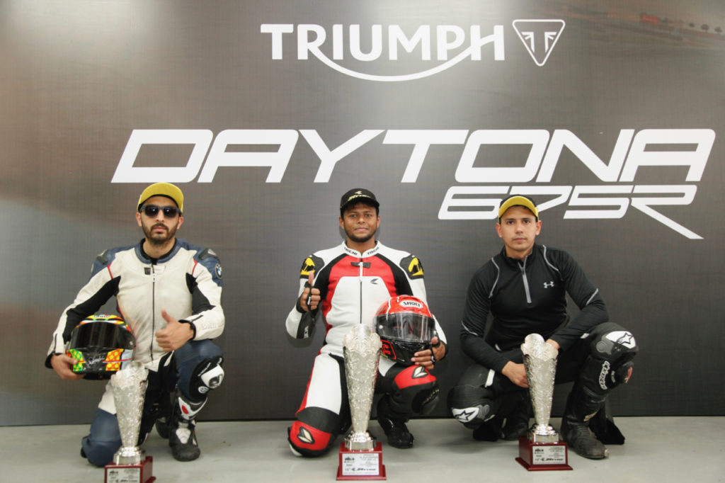 winners-l-to-r-kulwant-singh-deepak-ravikumar-and-vijay-singh