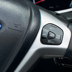 Ford EcoSport Platinum Edition Cruise Control