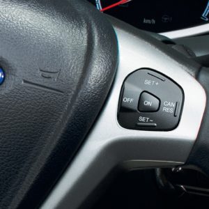 Ford EcoSport Platinum Edition Cruise Control