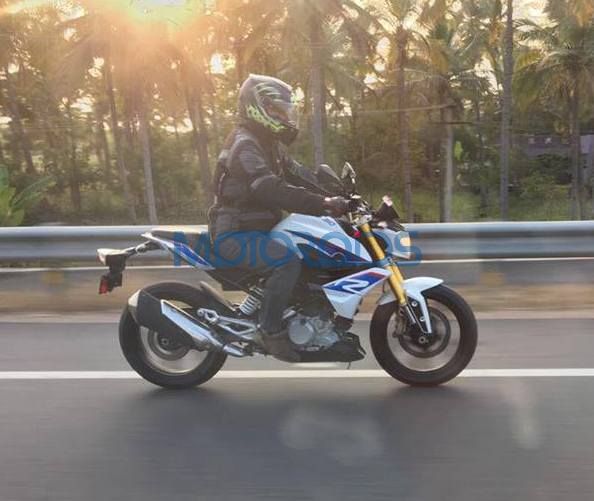 BMW G  R spied uncamouflaged