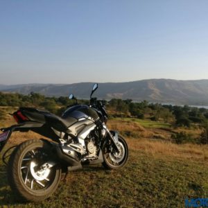 Bajaj Dominar