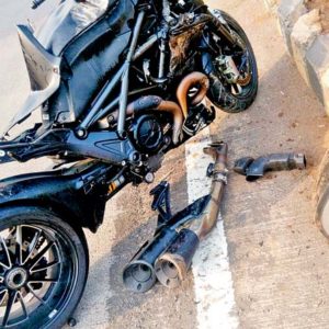 Ducati Diavel Crash In Mumbai