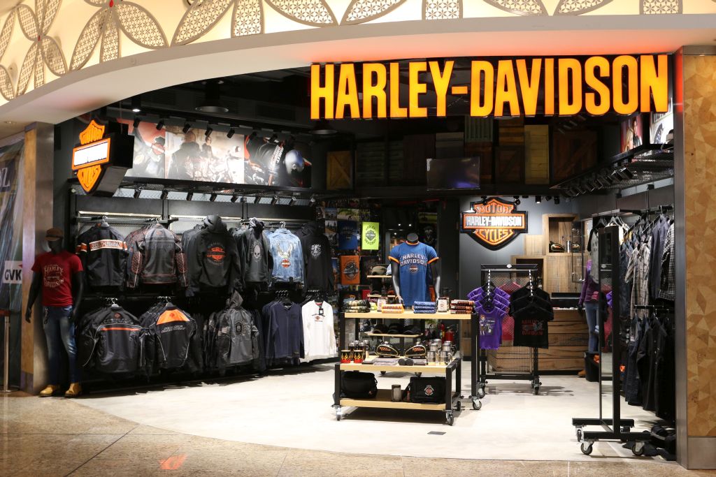  Harley Davidson Inaugurates its First Merchandise Only 