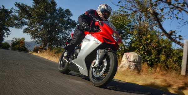 MV Agusta Review Action Shots New Feature Image