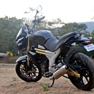 Mahindra Mojo