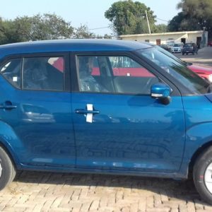 Maruti Suzuki Ignis spotted at dealership