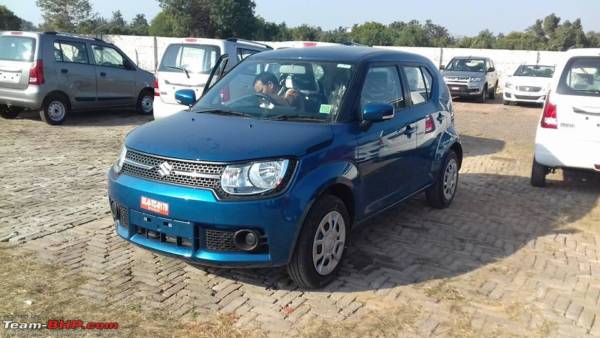 Maruti Suzuki Ignis spotted at dealership