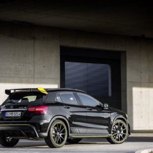 Mercedes AMG Yellow Night Edition