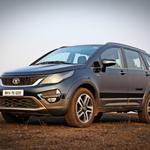 Tata Hexa front