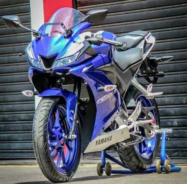 Yamaha R V