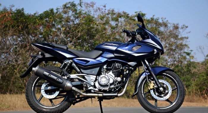 Bajaj Pulsar 220 F ABS Launched | Motoroids
