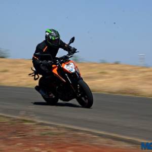 KTM  Duke Review Riding Shots