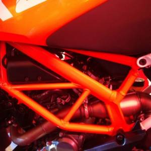 KTM  Duke trellis frame