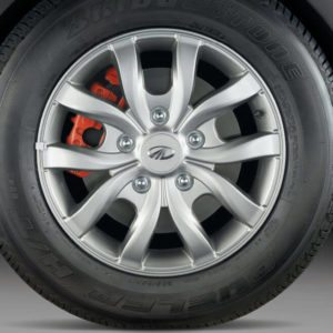 Mahindra XUV Sportz Edition