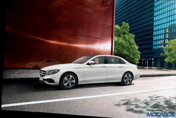New-Mercedes-Benz-E-350-CDI-LWB-Review-1-1-600x402