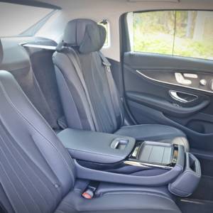 New Mercedes Benz E  CDI LWB Review