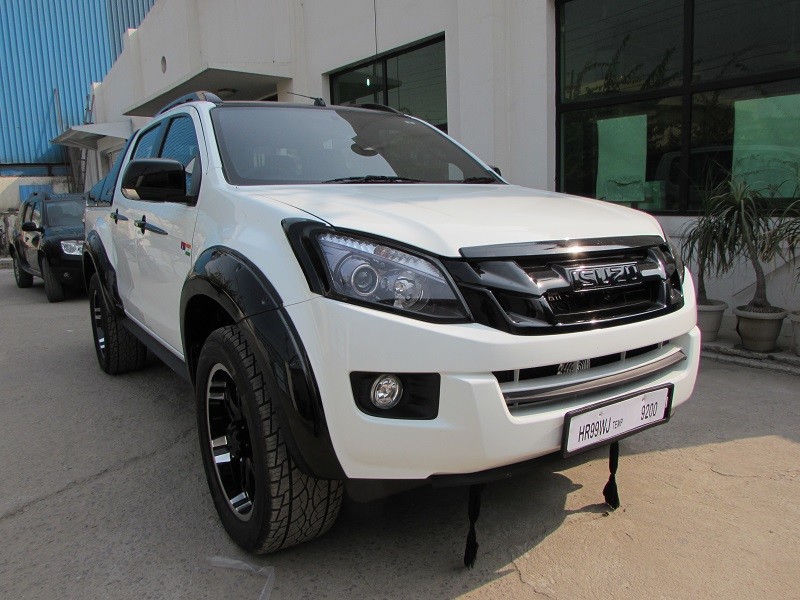 Here's How Azad4x4 Can Customise Your Isuzu D-Max V-Cross