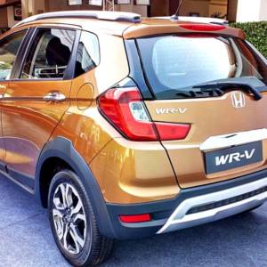 Honda WR V Stills