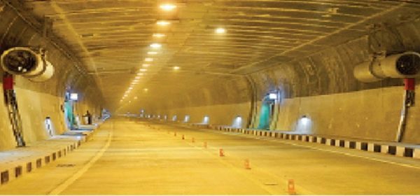 Jammu-Sringar-highway-tunnel-3-600x280
