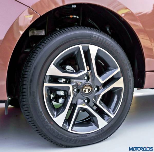 Tata Tigor alloy wheels