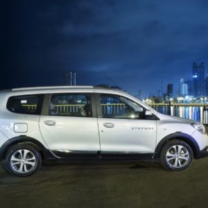 Renault Lodgy Stepway Night Drive Mumbai