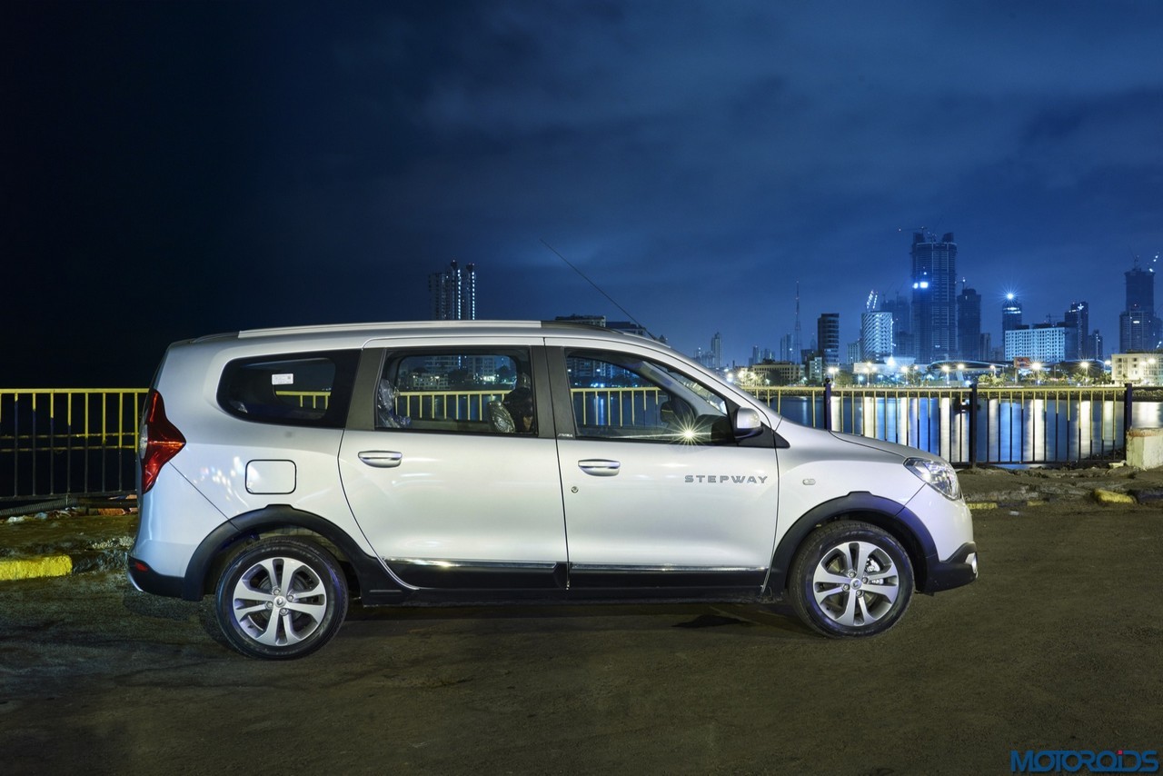 Renault Lodgy Stepway Side View
